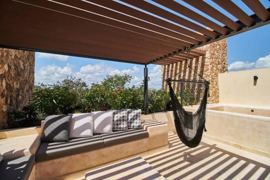 hammok on private terrace - and jacuzi tulum