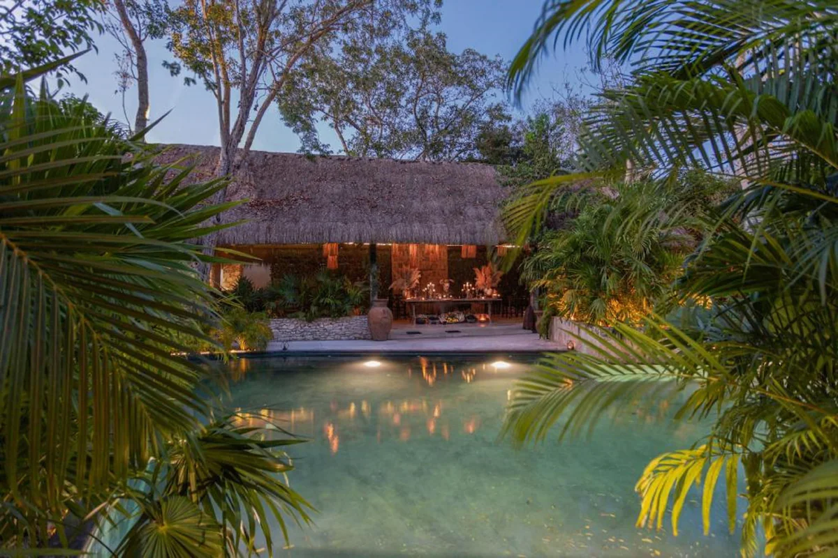 Hotel Bardo Restaurant and pool